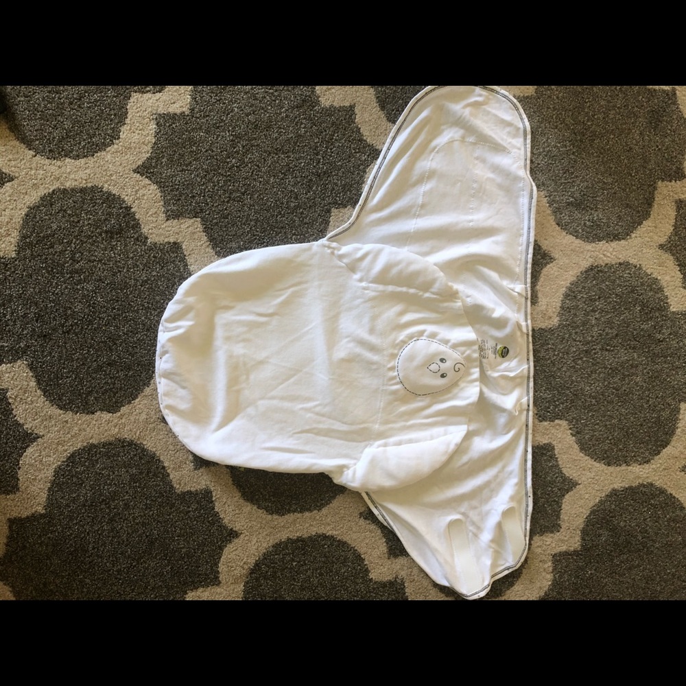 Sold Brand new nested bean swaddle